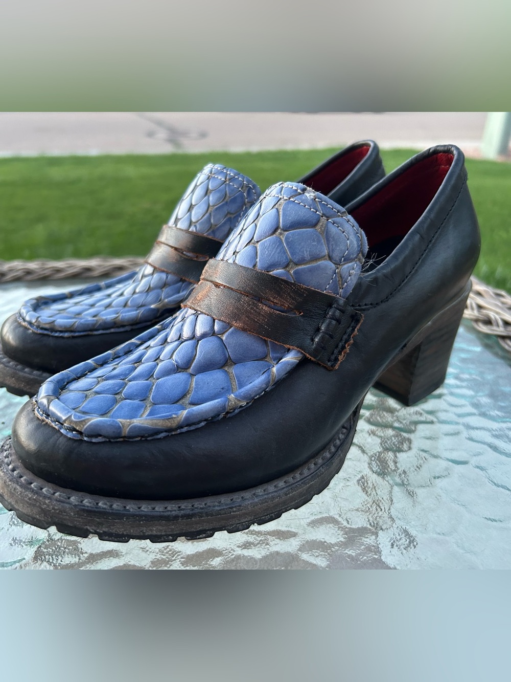 Womens FREEBIRD “Bristol” Loafer Heels Blue Snake Leather sz 7